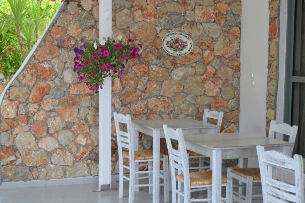 Irini Hotel 26/63