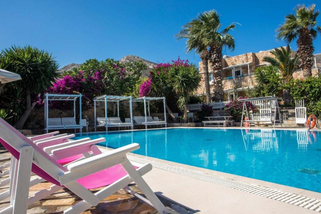 Irini Hotel 33/63