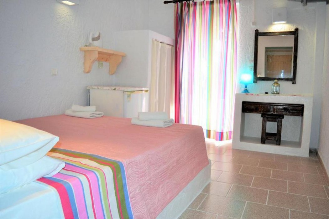 Irini Hotel 14/63