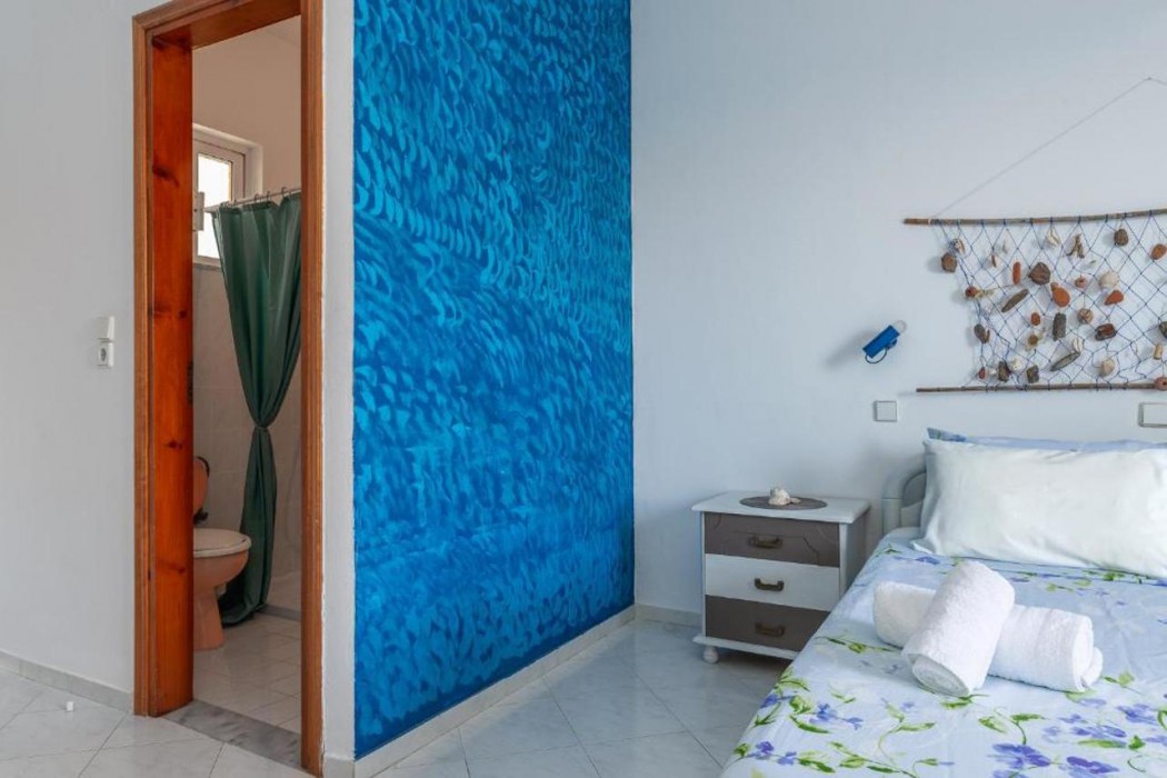 ANTONIADI ROOMS 6/11