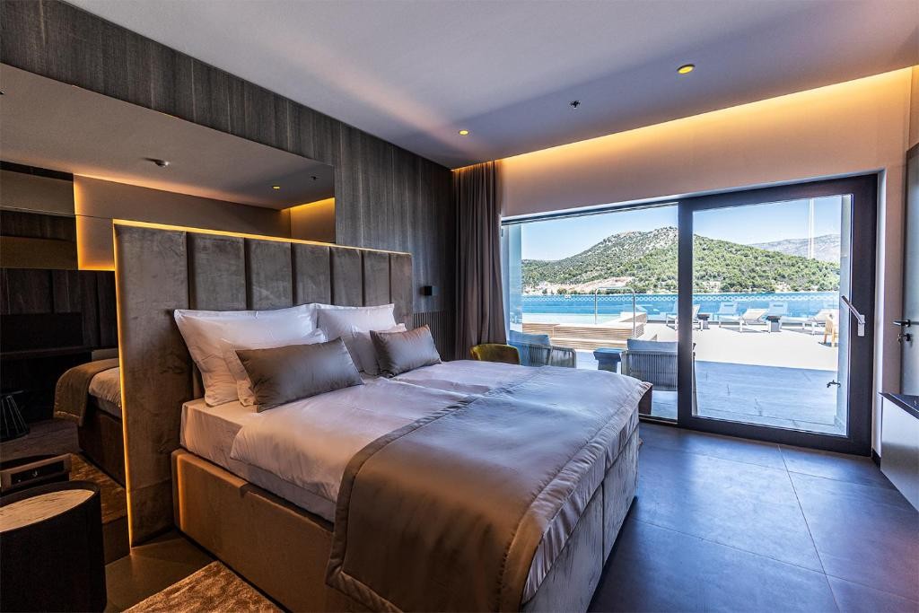 Marinus Beach Hotel 9/56