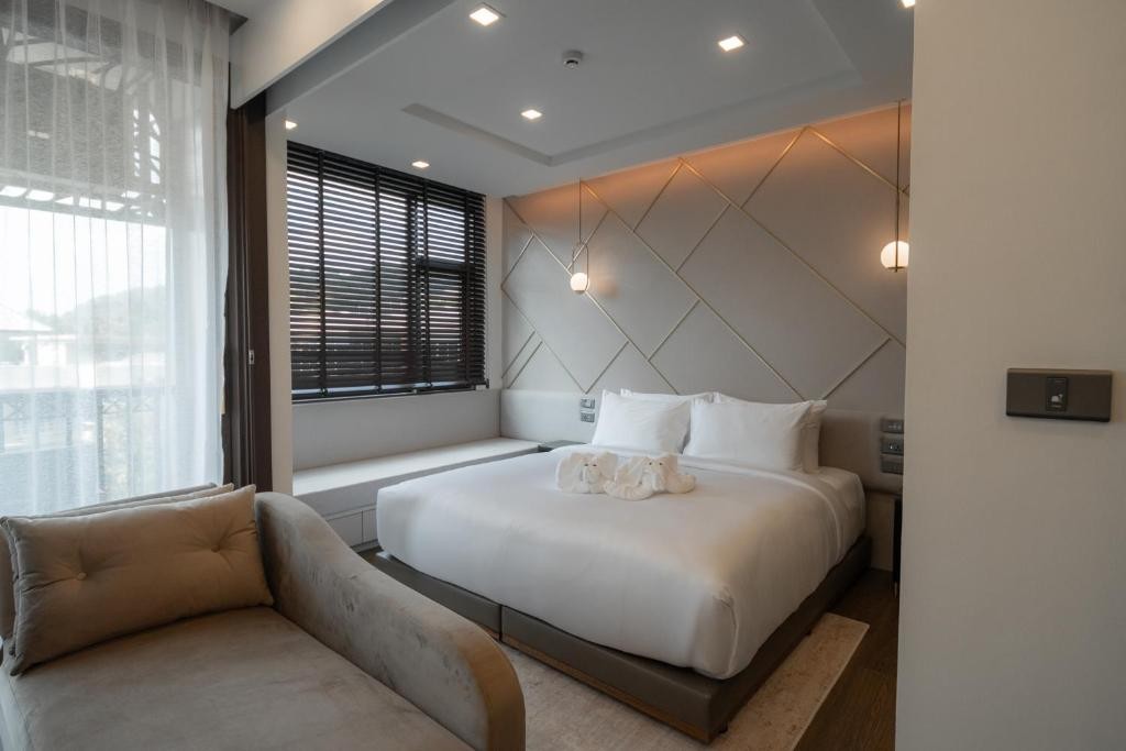The Proud Karon Beach Phuket Trademark Collection By Wyndham 10/51