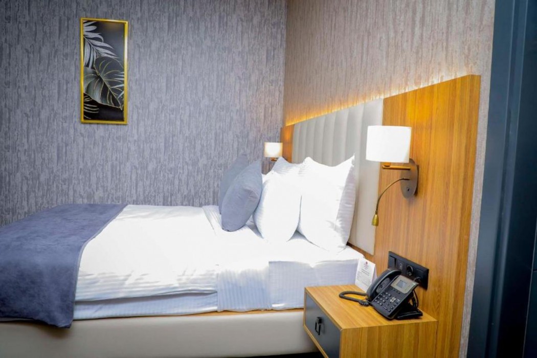 Best Western Premier DJ Hotel 6/27