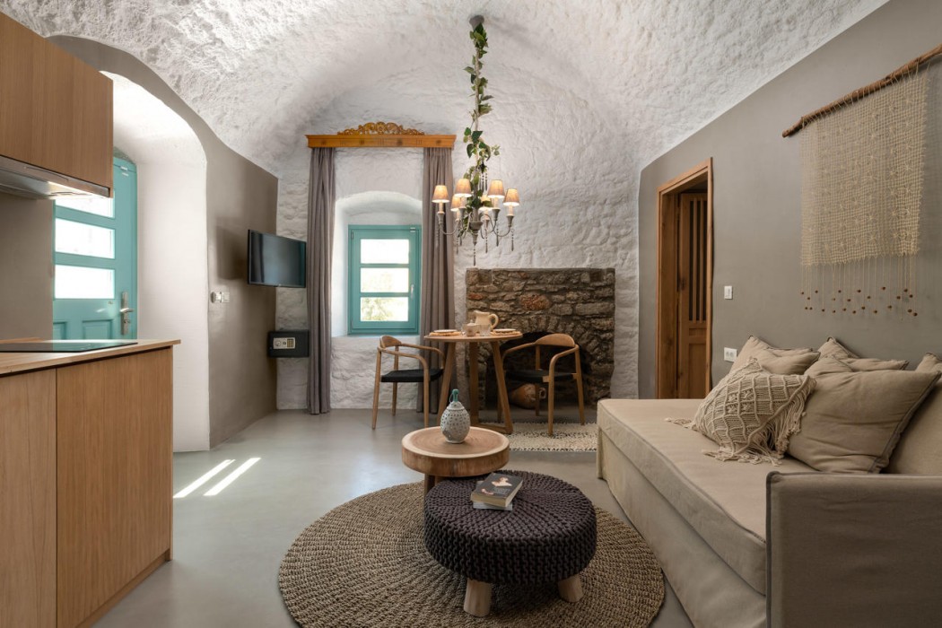 Kaminos Boutique Hotel 16/20