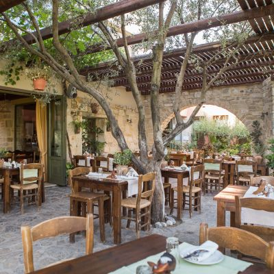 ELEONAS COUNTRY VILLAGE 16/27