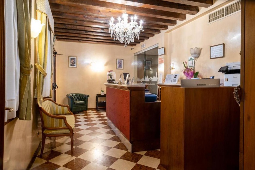 Hotel Villa Sara 3/60