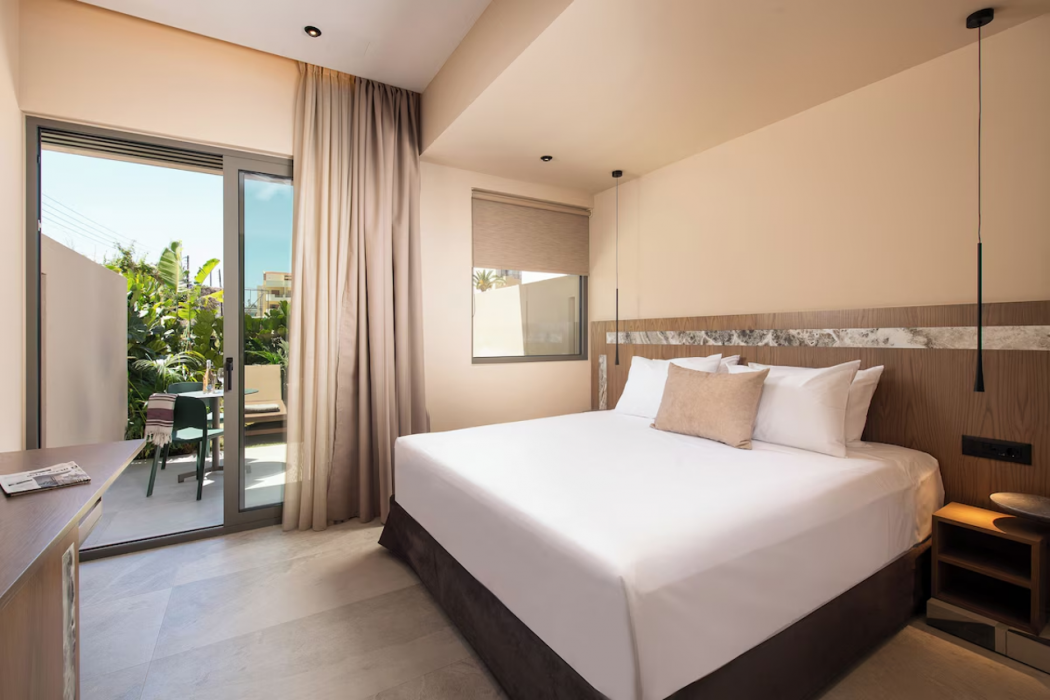 Cosmeen Lifestyle Boutique Stay - Adults Only 14/51