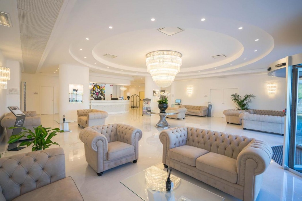 Pm Hotel 2/60