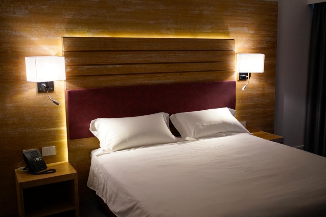 Pm Hotel 14/60