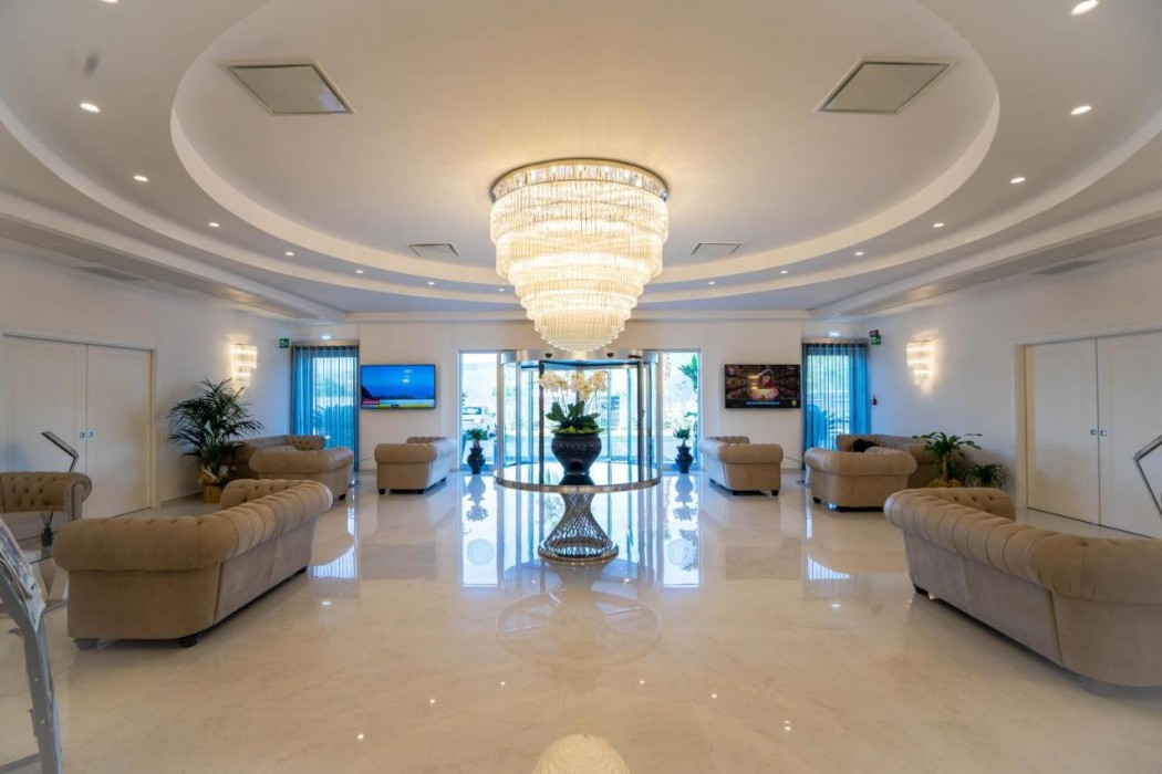 Pm Hotel 3/60