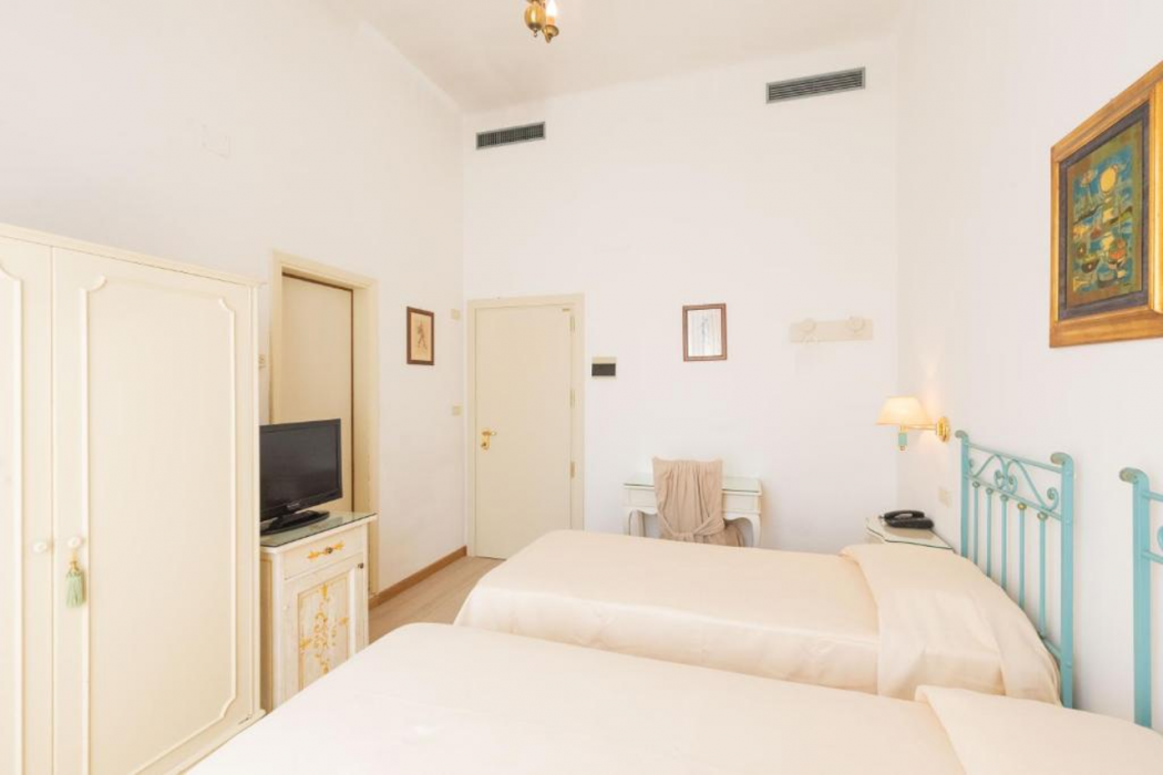 Hotel Belvedere 10/57