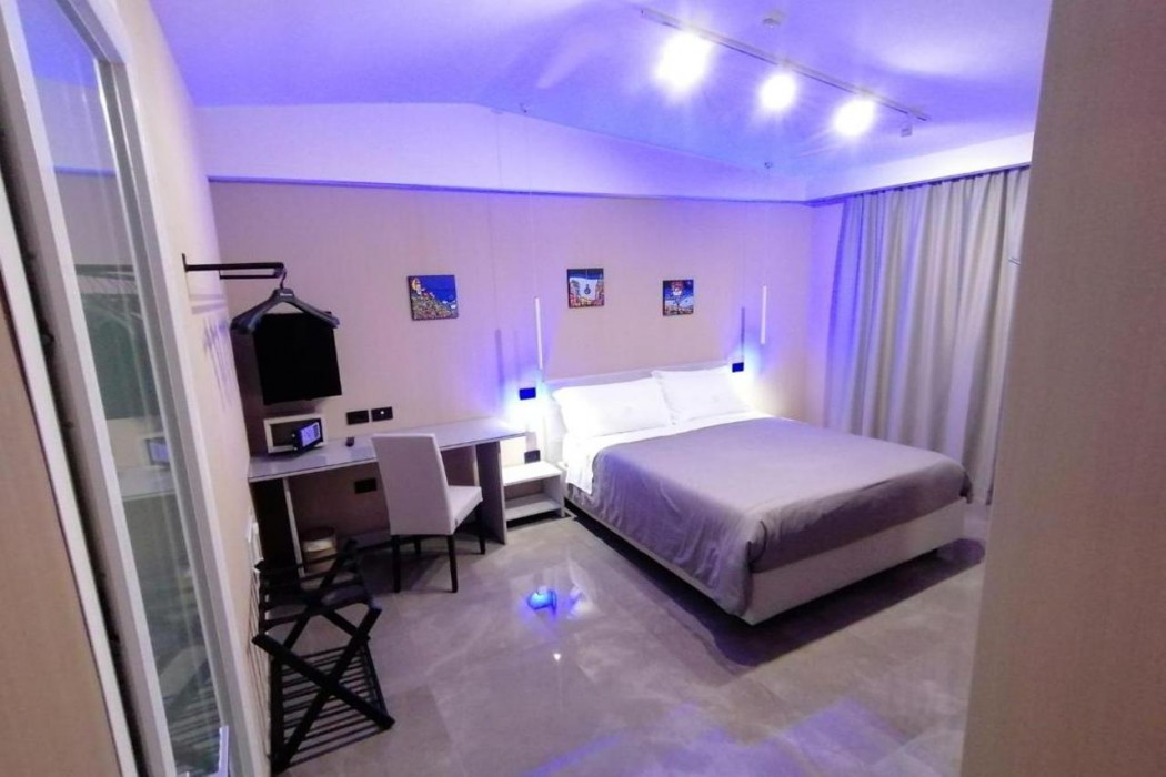 Hotel XBusiness 7/47