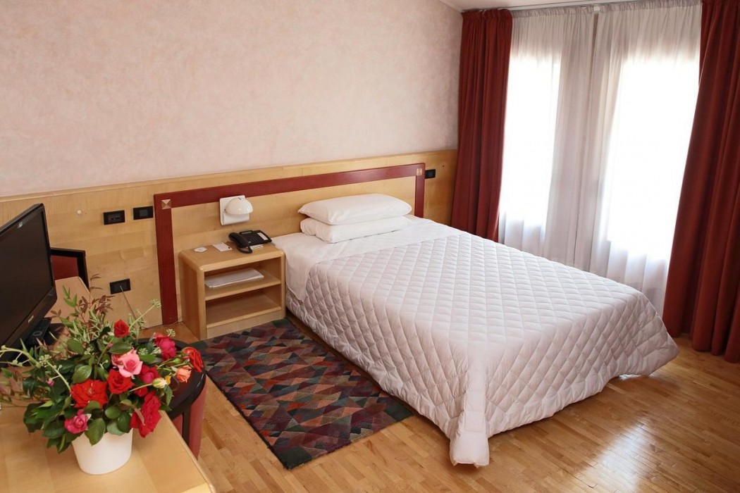 Hotel Conta 13/61