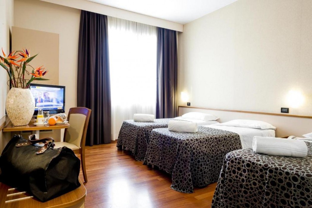 Hotel Restaurant Dragonara 20/65