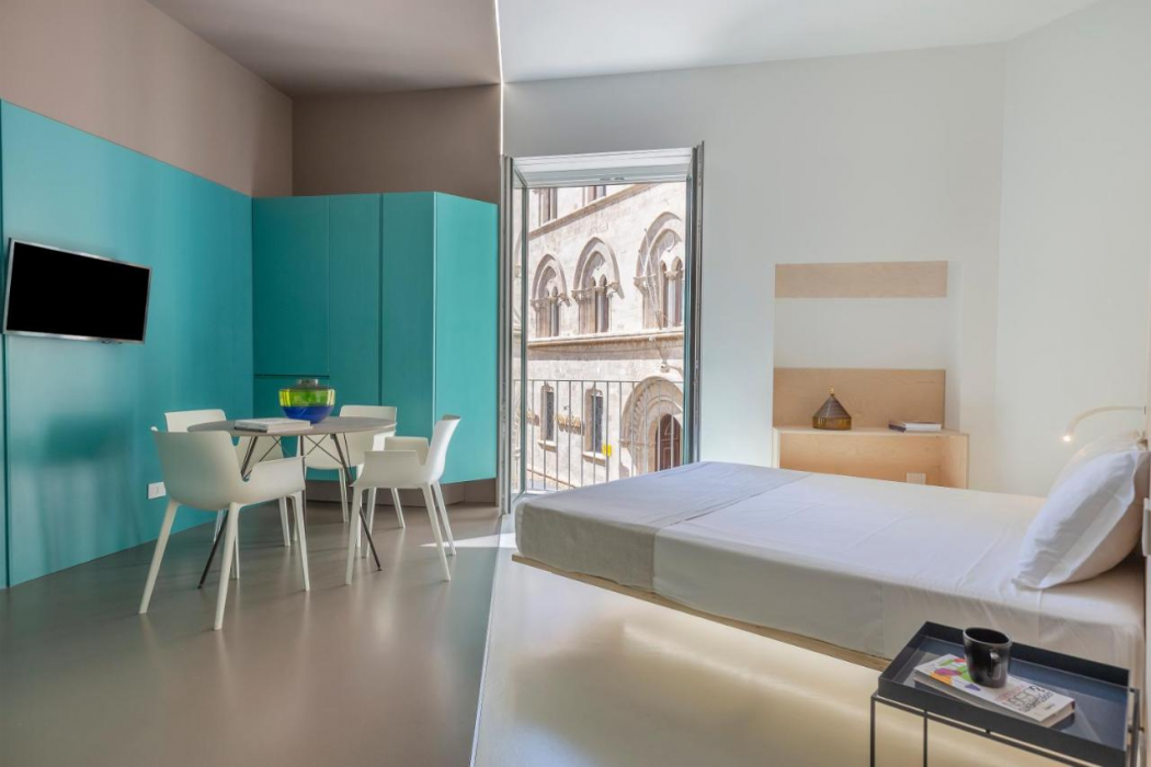 Five Place Design Suite & Apartments 8/58