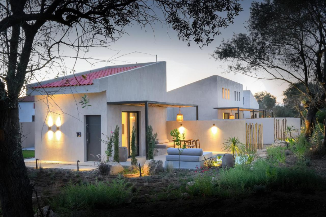 Pure Villas 2/52