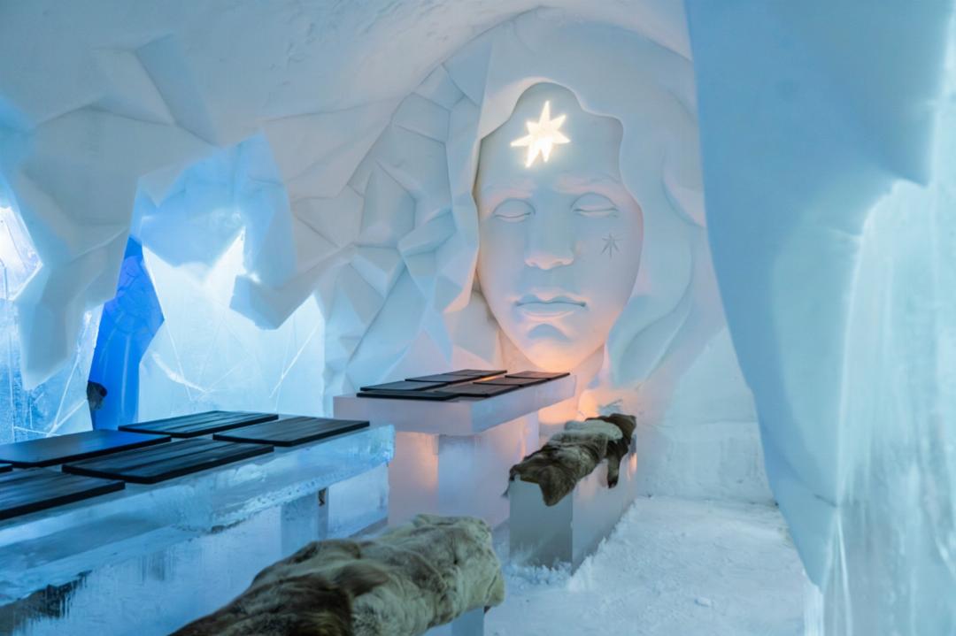 Arctic Snow Hotel And Glass Igloos 20/70