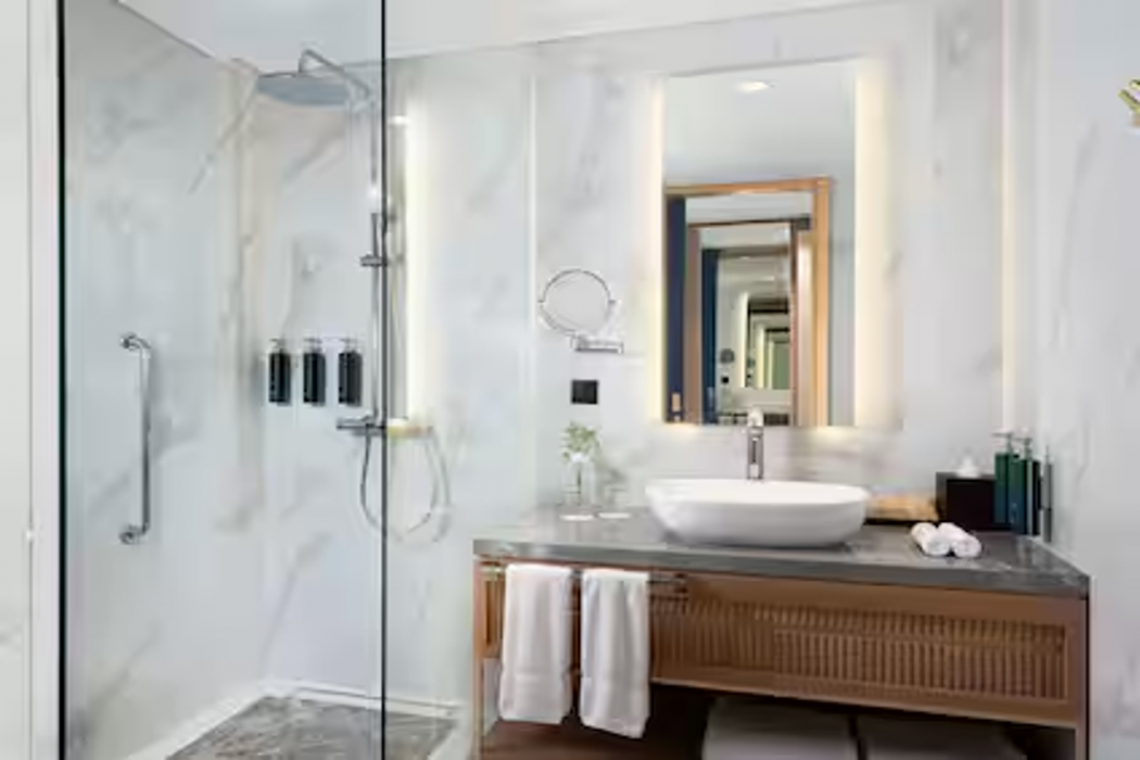 DoubleTree by Hilton Jakarta Bintaro Jaya 6/47