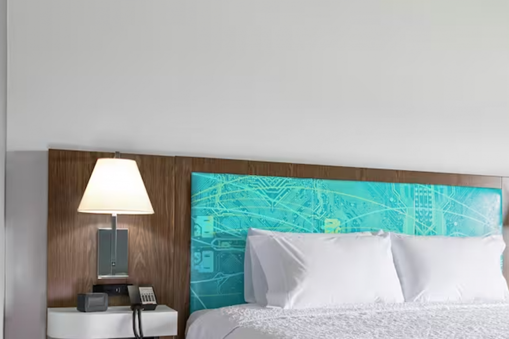 Hampton Inn & Suites Shenandoah The Woodlands, TX 9/31
