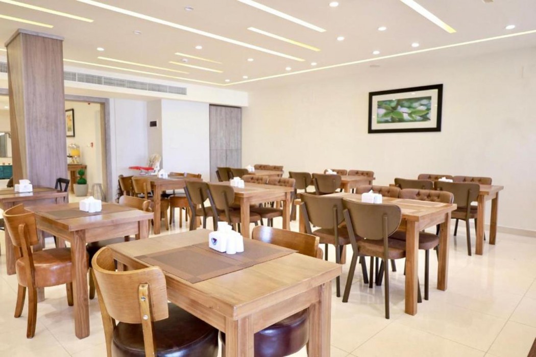 Luciana Hotel By FHM 52/58
