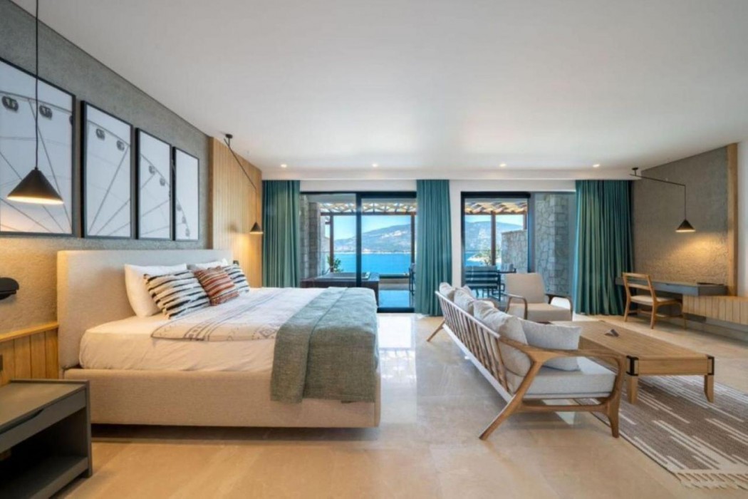 Lures Hotel 14/57