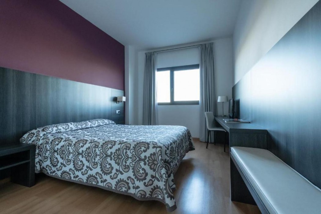 Hotel Abades Via Norte 8/30