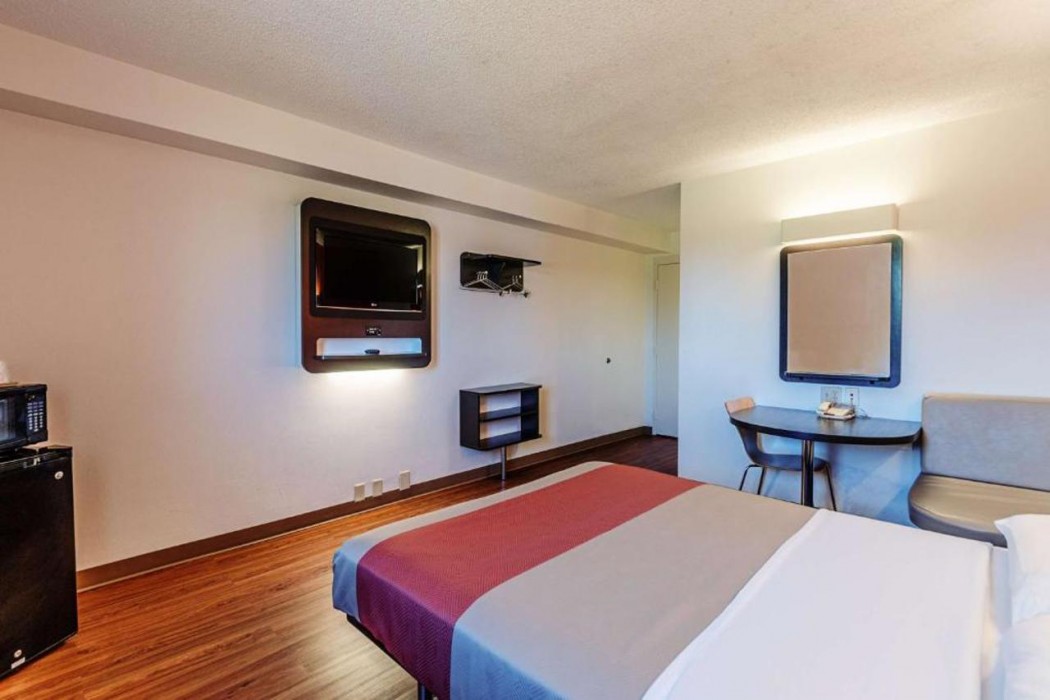 Motel6 Martinsburg, WV 9/42
