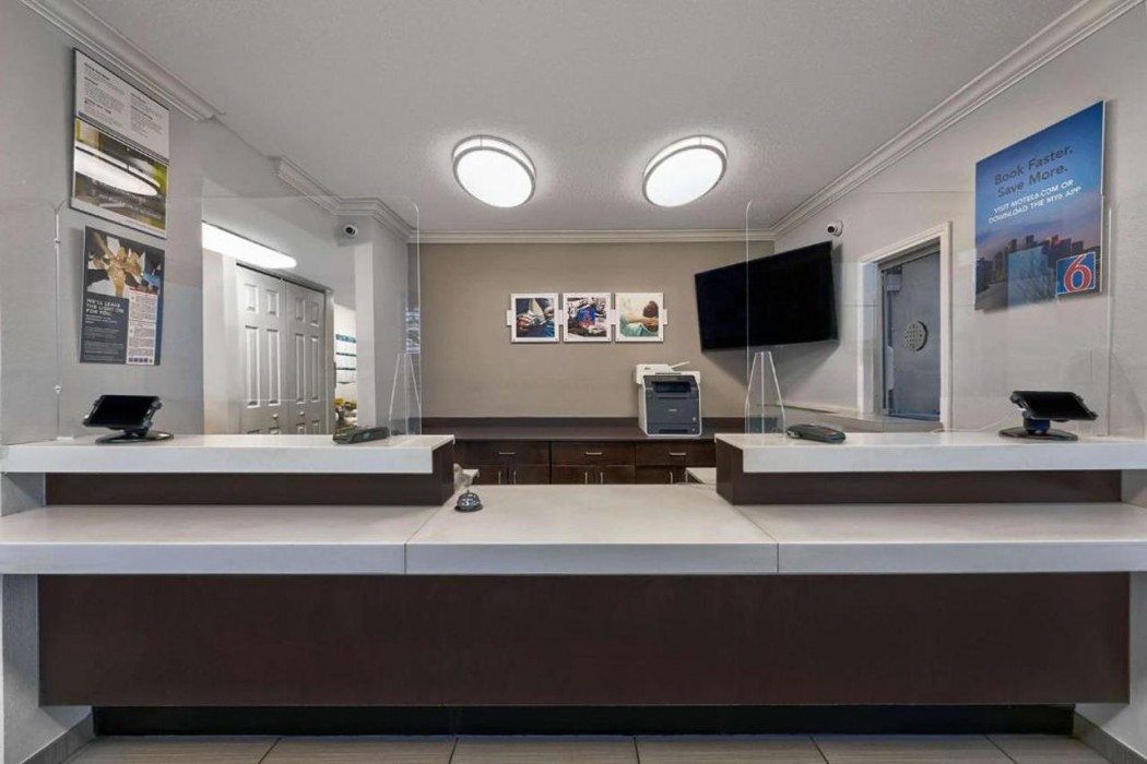 Lobby at Studio6 North Richland Hills, TX - Fort Worth, NORTH RICHLAND HILLS - TX