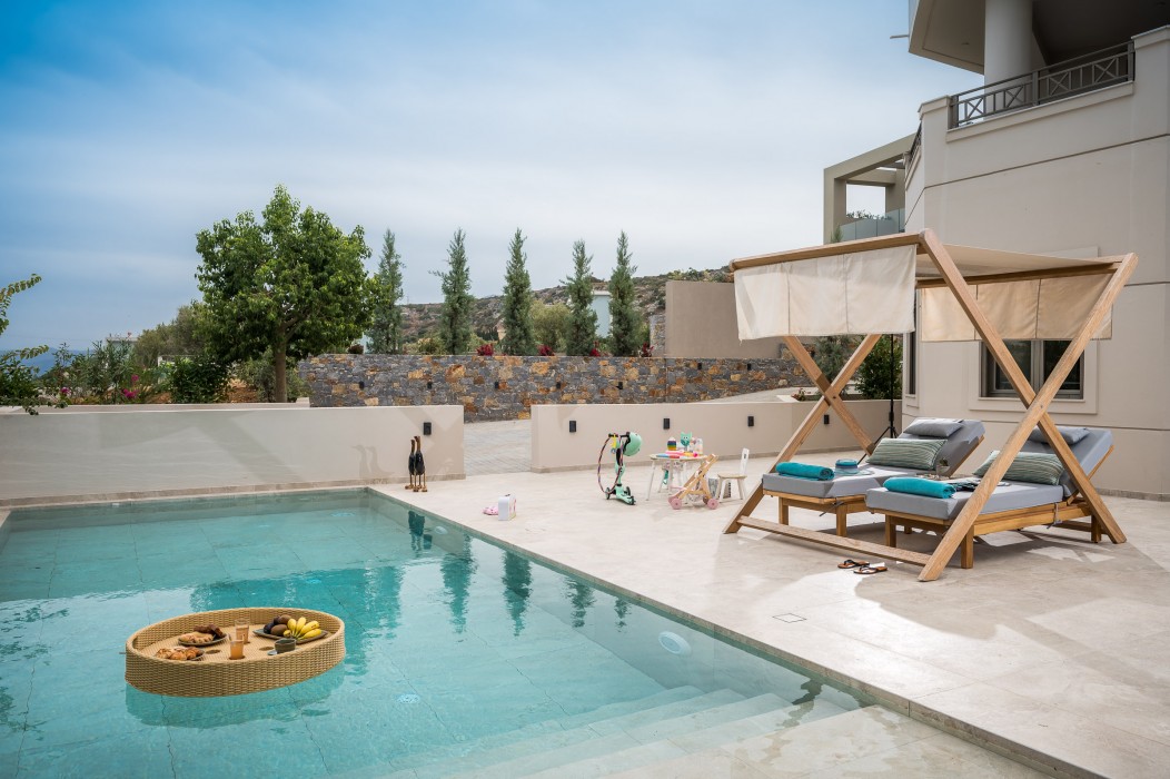 Grace Villas Collection Adult Only 18 + 110/149