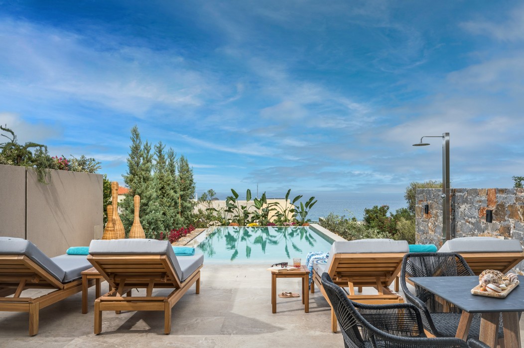 Grace Villas Collection Adult Only 18 + 104/149