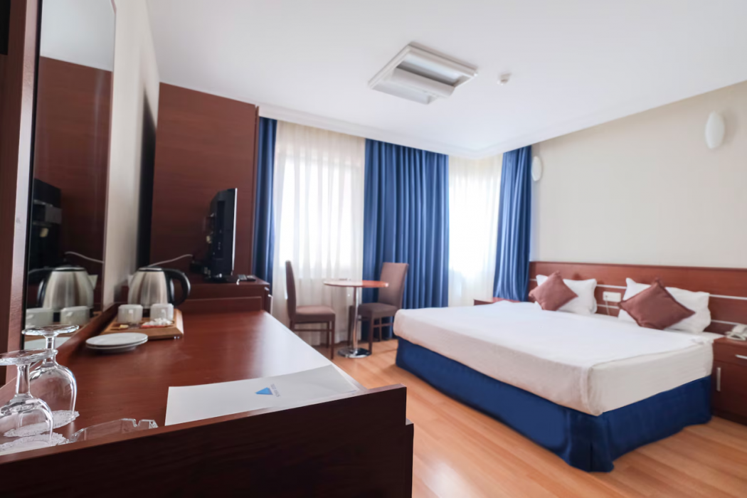 Siyav Hotel 5/14