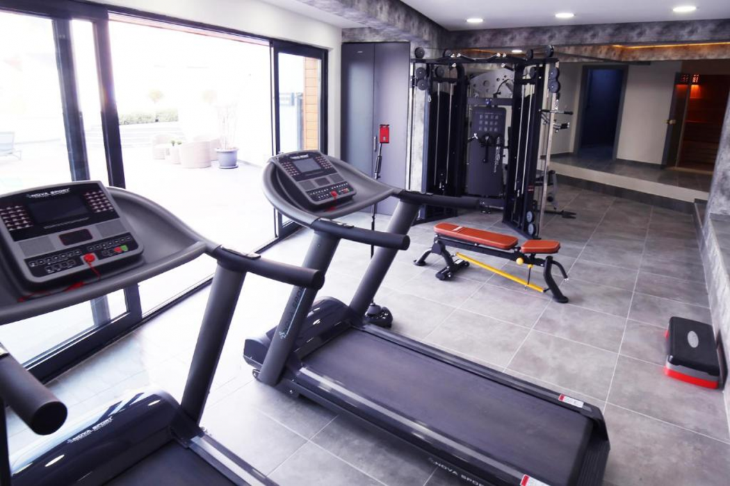 Green Hills Suites 24/60