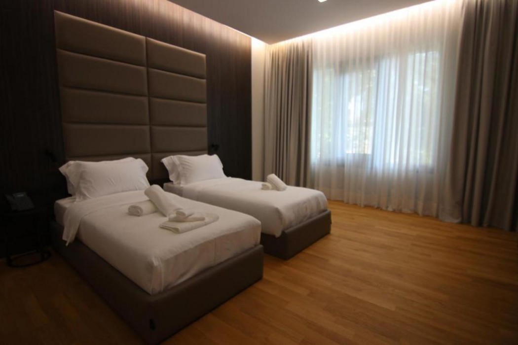 Adelar Hotel Tirana 10/60