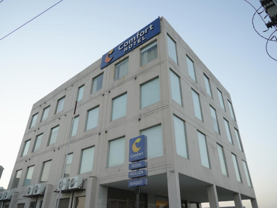 Comfort Hotel Amritsar 1/54