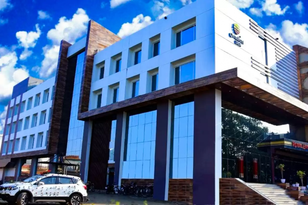 Comfort Inn Lakhimpur - Adults Only 1/19