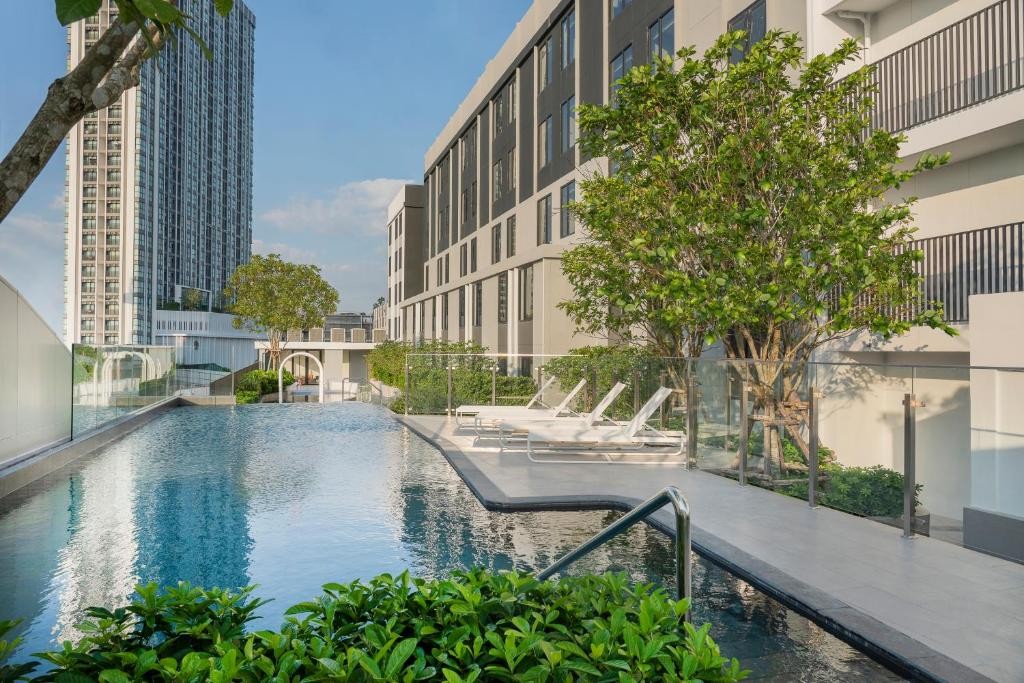 Holiday Inn Express Rayong Map Ta Phut 1/84