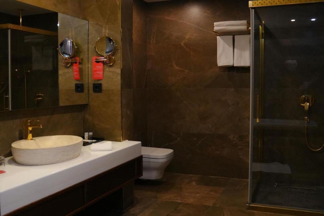 Ramada Hotel & Suites by Wyndham Erbil 32 Park 14/65