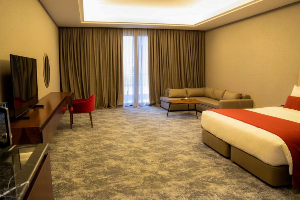 Ramada Hotel & Suites by Wyndham Erbil 32 Park 12/65