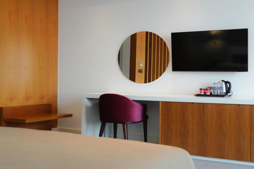 Ramada Hotel & Suites by Wyndham Erbil 32 Park 11/65