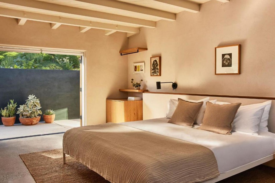 Hotel June Malibu 13/52