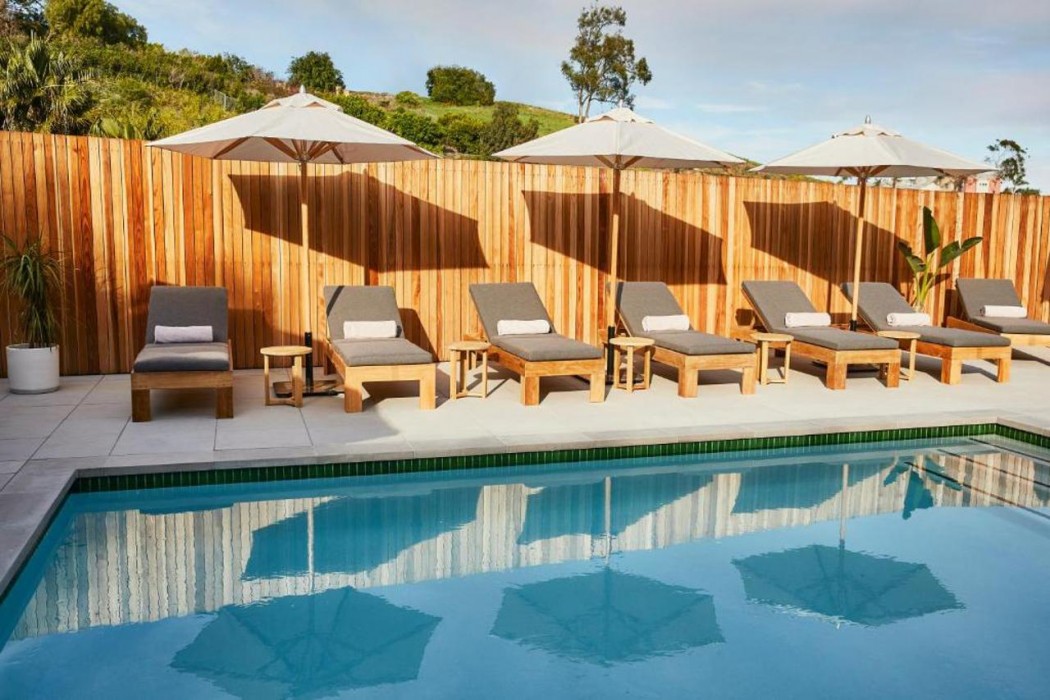 Hotel June Malibu 24/52
