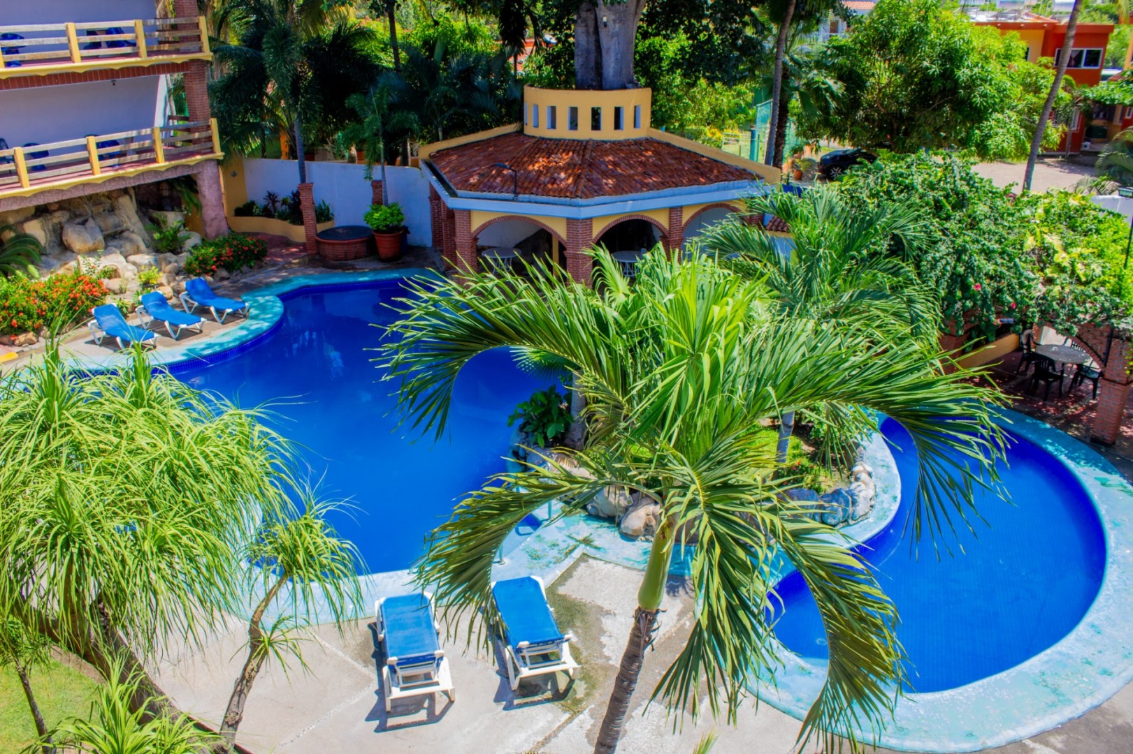 Hotel y Bungalows As de Oros 27/63