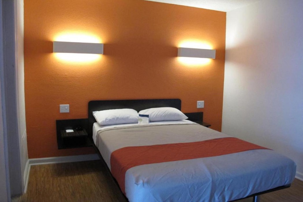 Motel6 Baltimore MD 13/44