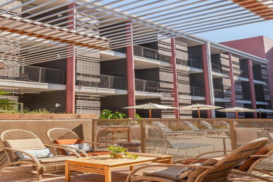 East Austin Hotel 7/44