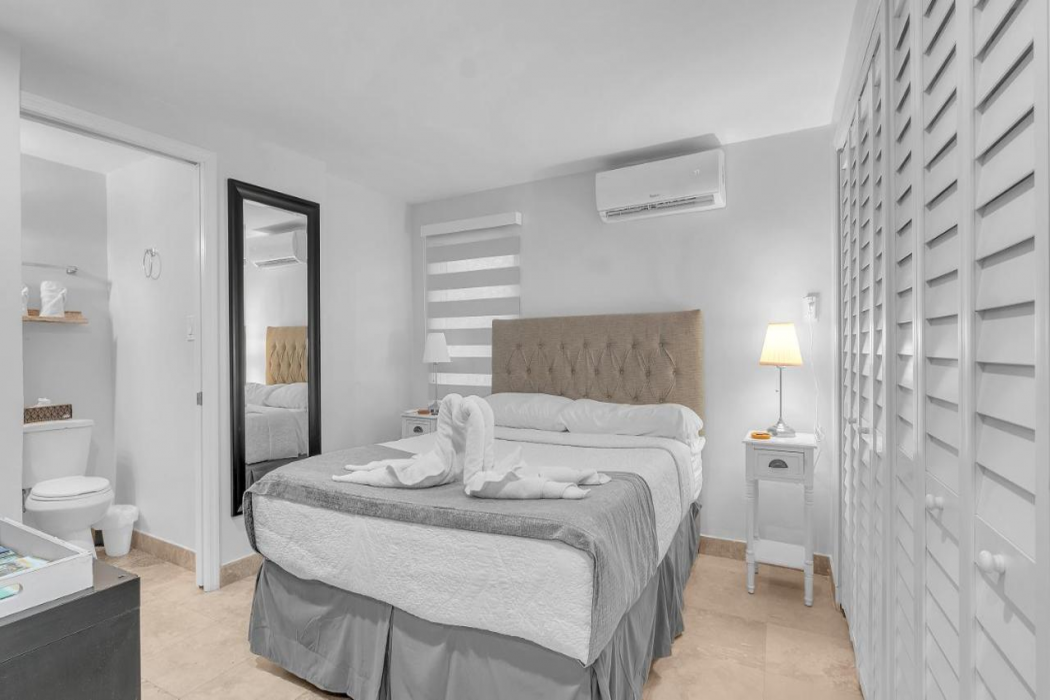 Hotel Seacrest 16/60