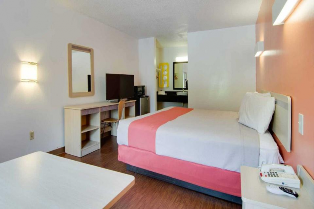 Motel6 Cartersville, GA 17/31
