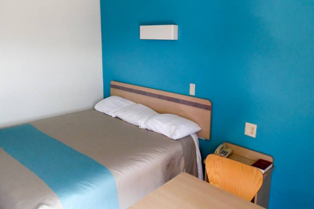 Motel6 Columbus, MS 12/25