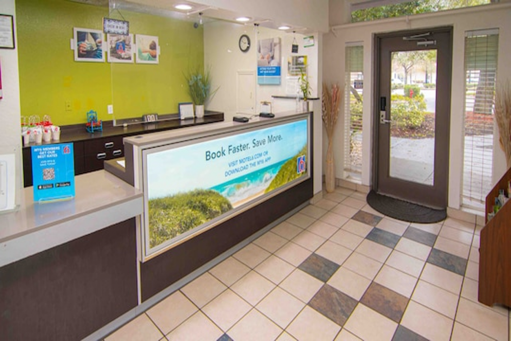 Studio 6 Extended Stay - Coral Springs, FL - Fort Lauderdale 6/60