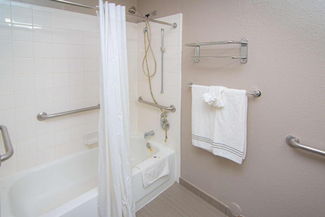 Studio 6 Extended Stay - Coral Springs, FL - Fort Lauderdale 17/60