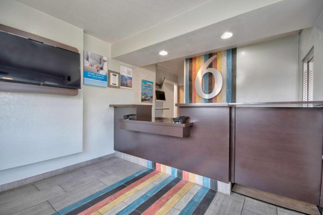 Studio6 Albuquerque, NM - Midtown 9/38